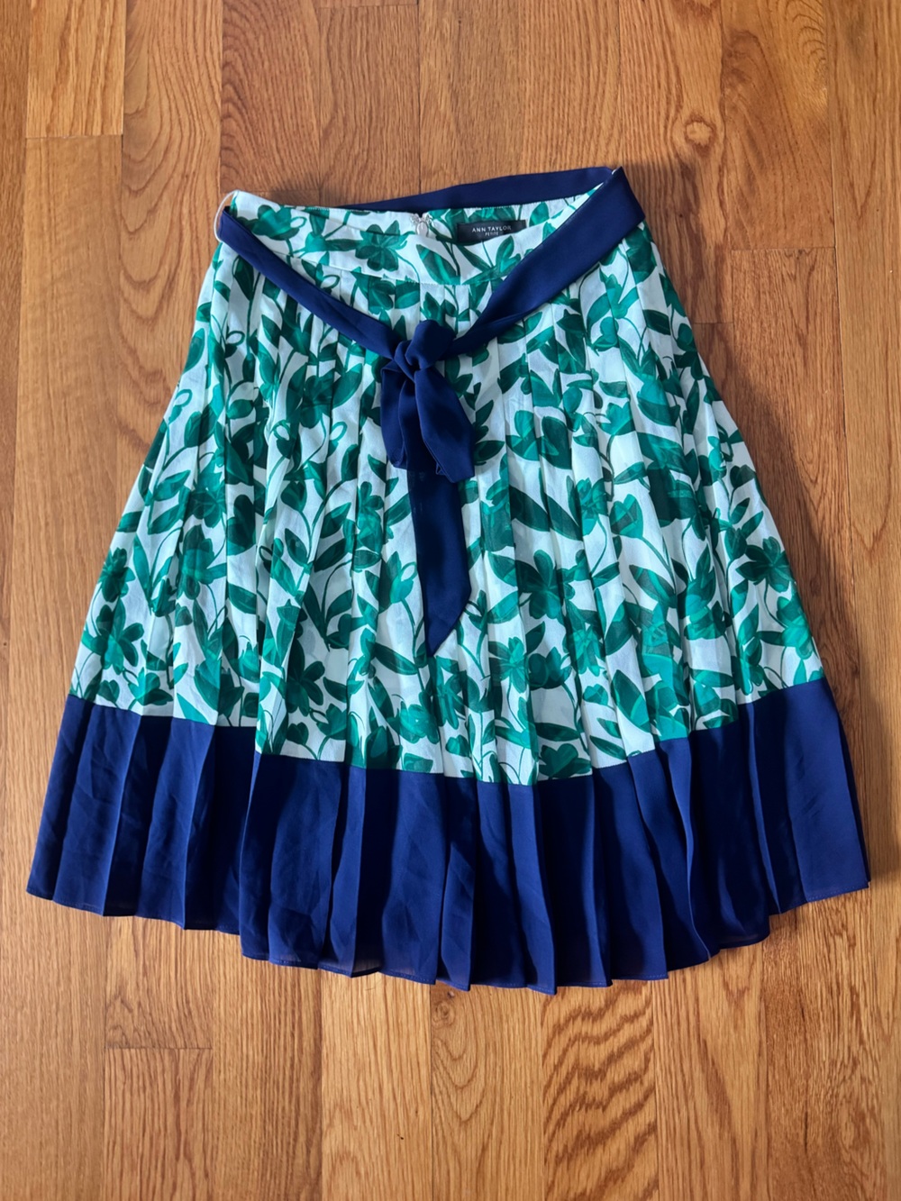 Ann Taylor Green Dark Blue Cream Floral Pleated Midi Skirt 00P 00 Petite